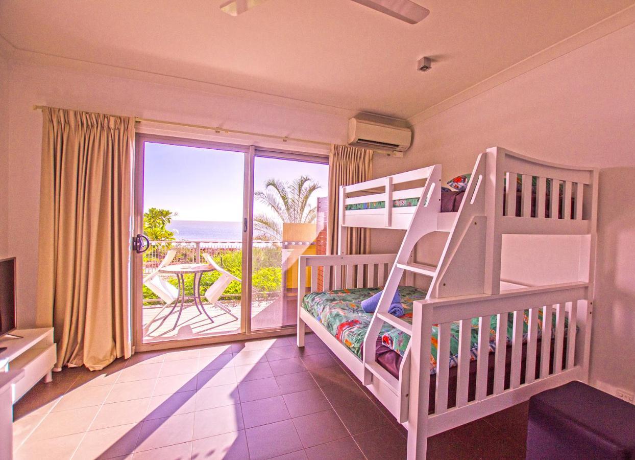 Onslow Beach Resort Buitenkant foto