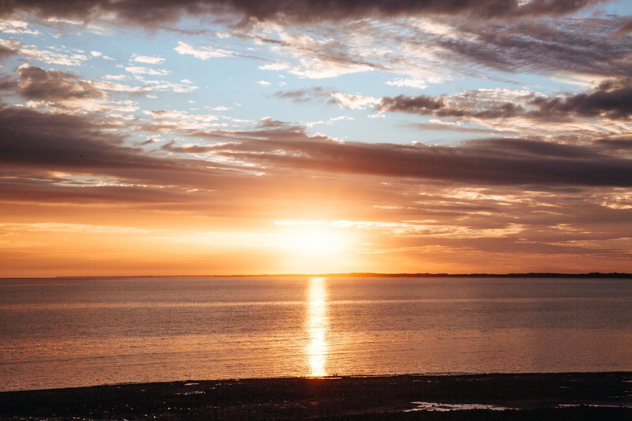 Onslow Beach Resort Buitenkant foto