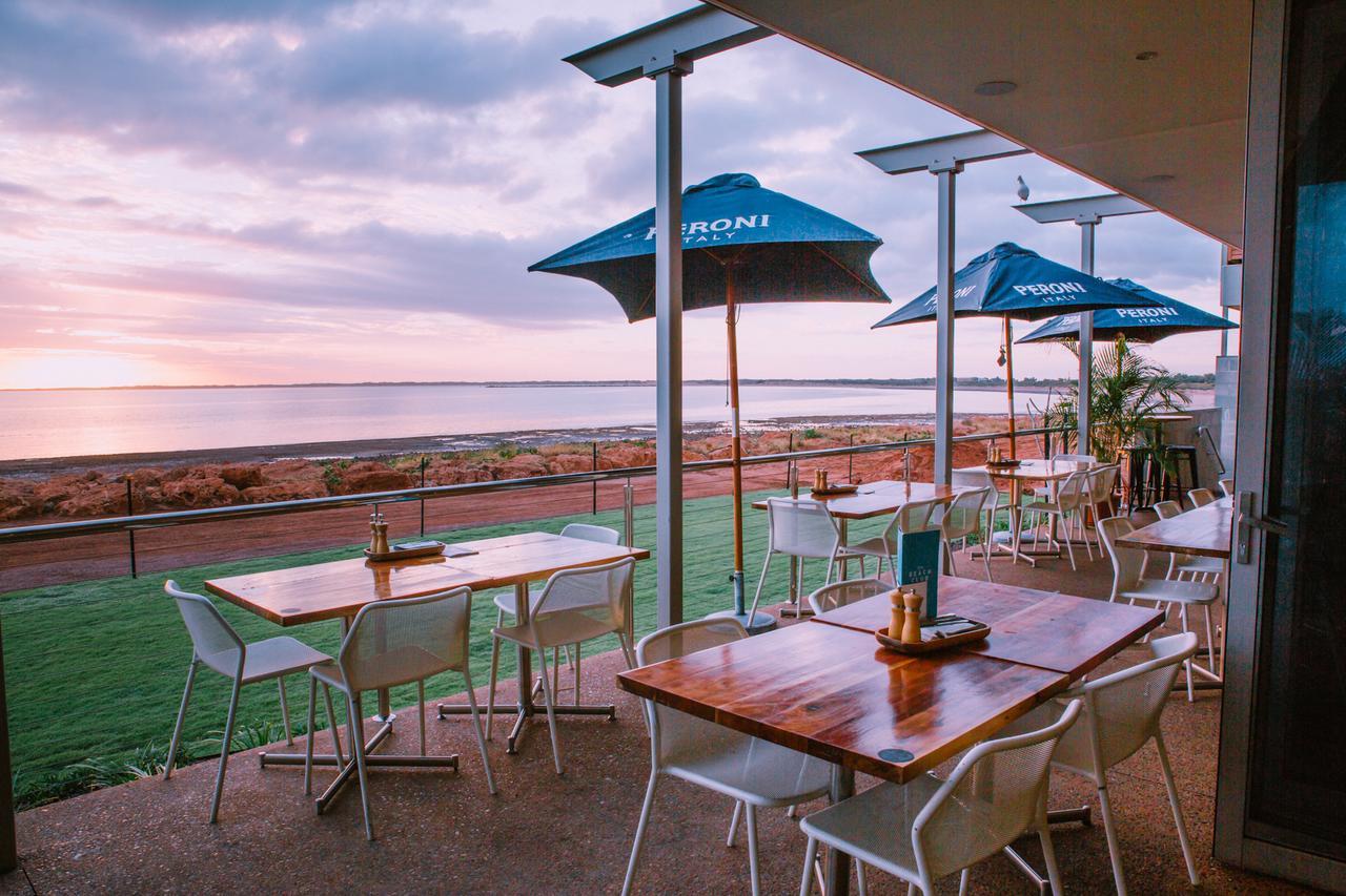 Onslow Beach Resort Buitenkant foto